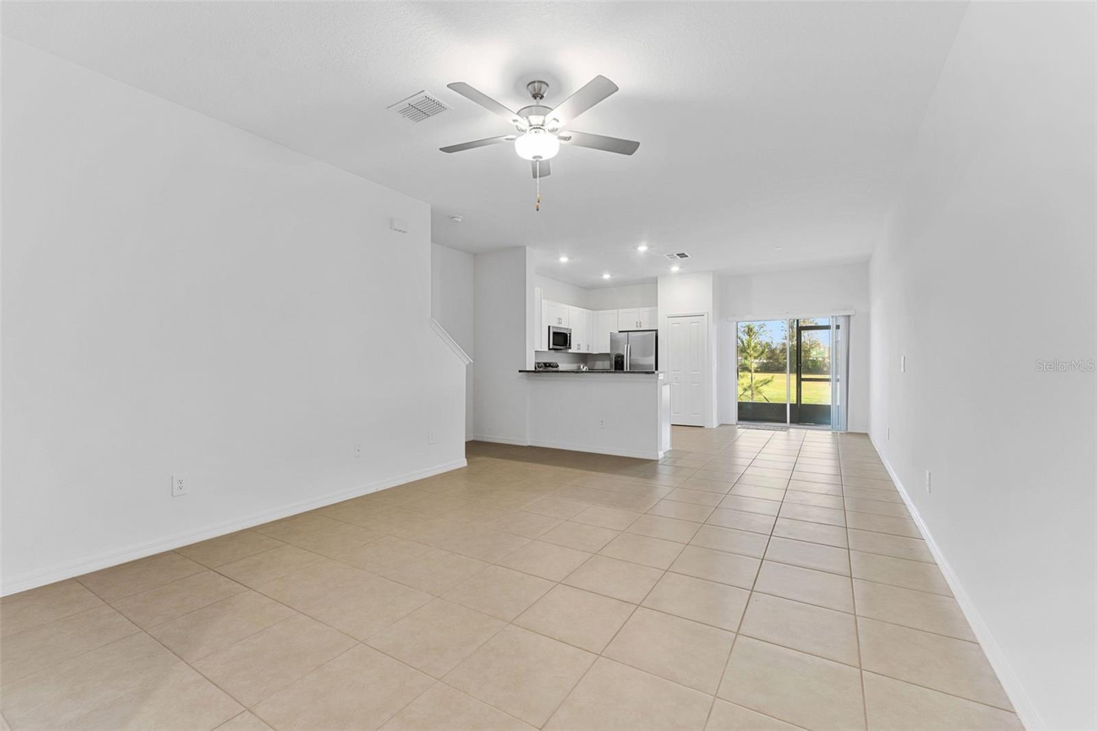 Image 5 of 40 For 6288 Shiner Street