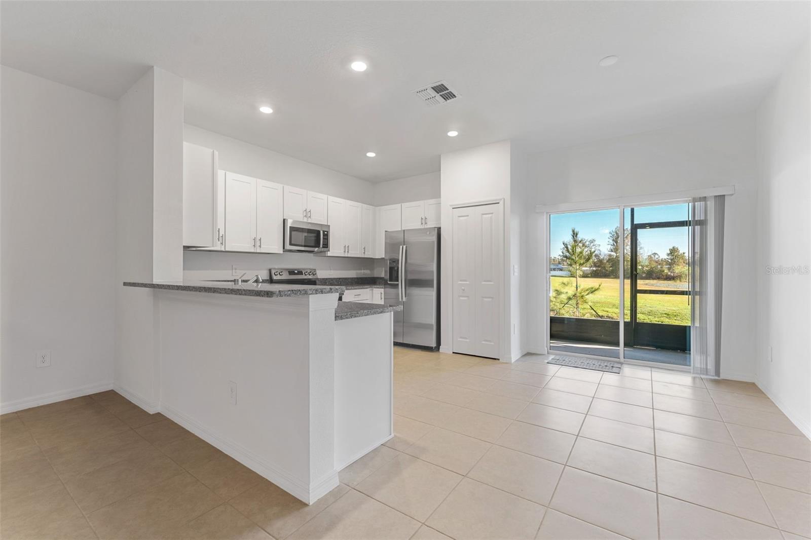 Image 7 of 40 For 6288 Shiner Street