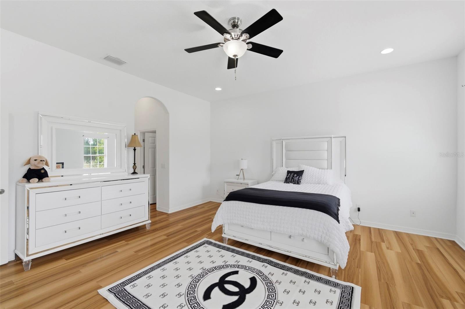 Image 29 of 62 For 4118 Woodacre Lane