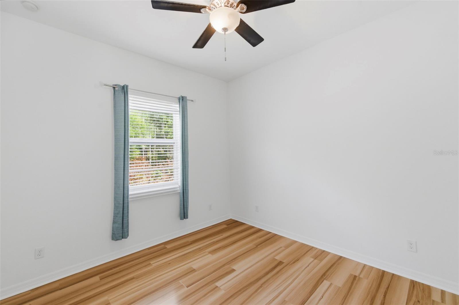 Image 46 of 62 For 4118 Woodacre Lane