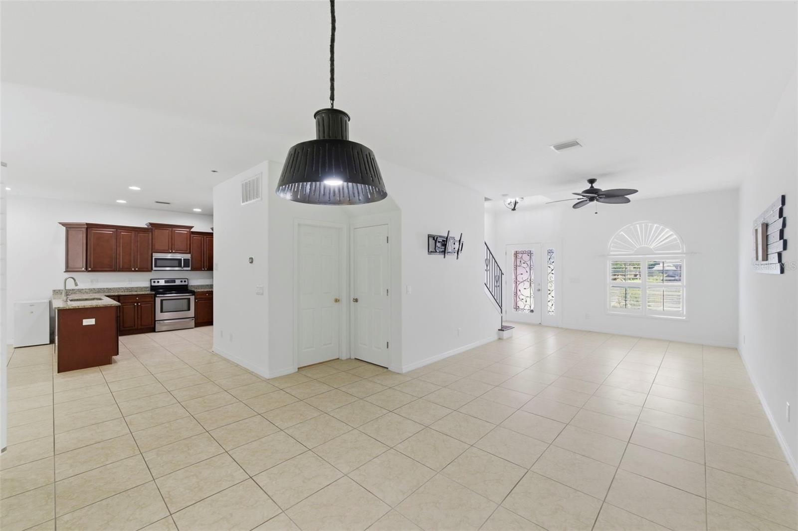 Image 9 of 62 For 4118 Woodacre Lane