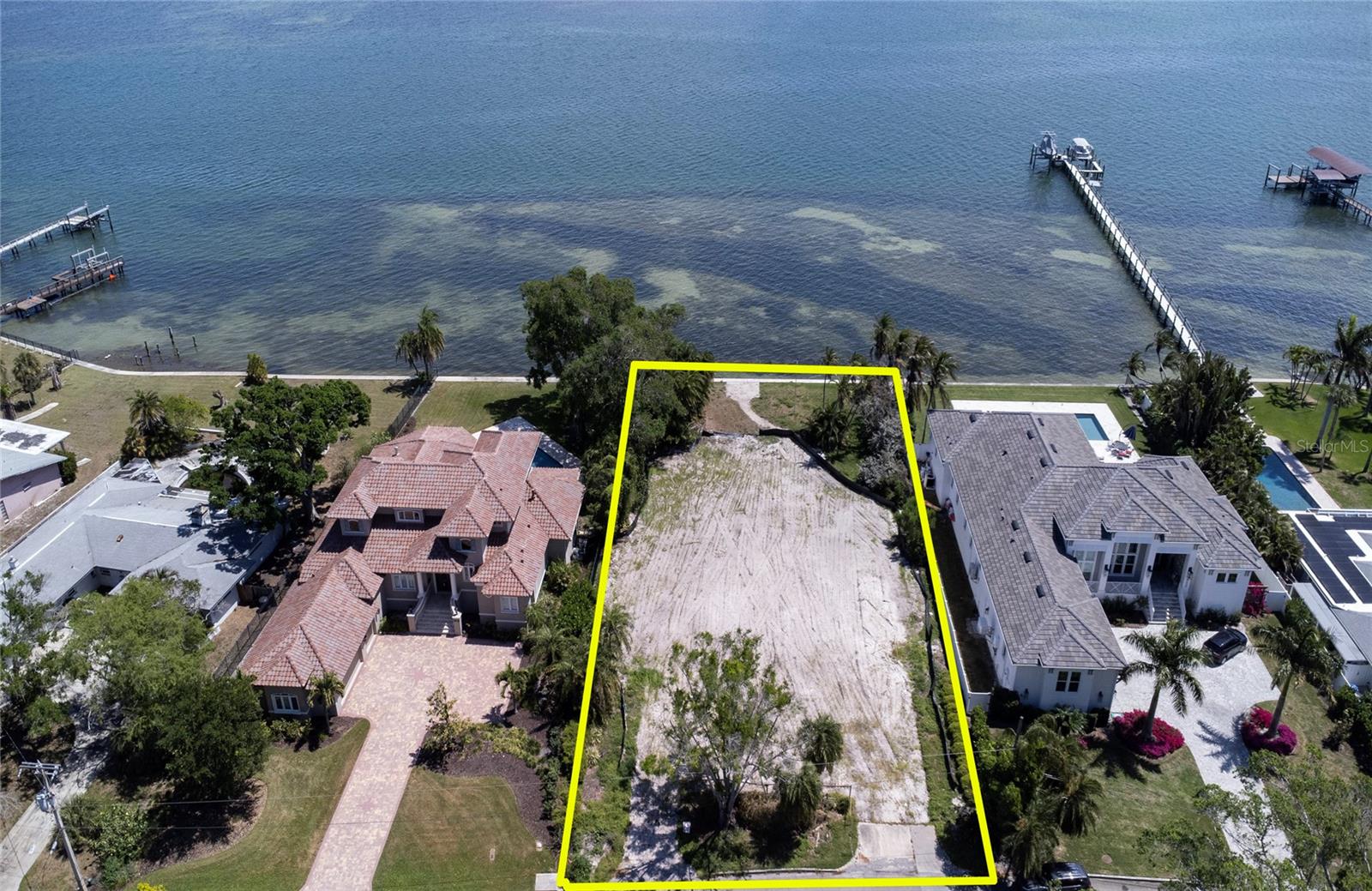 Image 13 of 30 For 5926 Bahama Shores Drive S