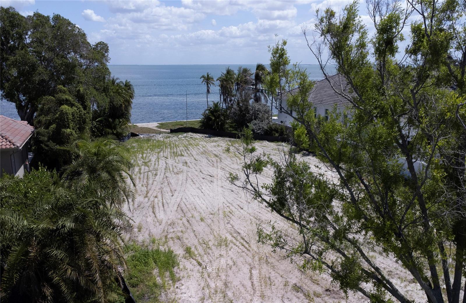 Image 18 of 30 For 5926 Bahama Shores Drive S