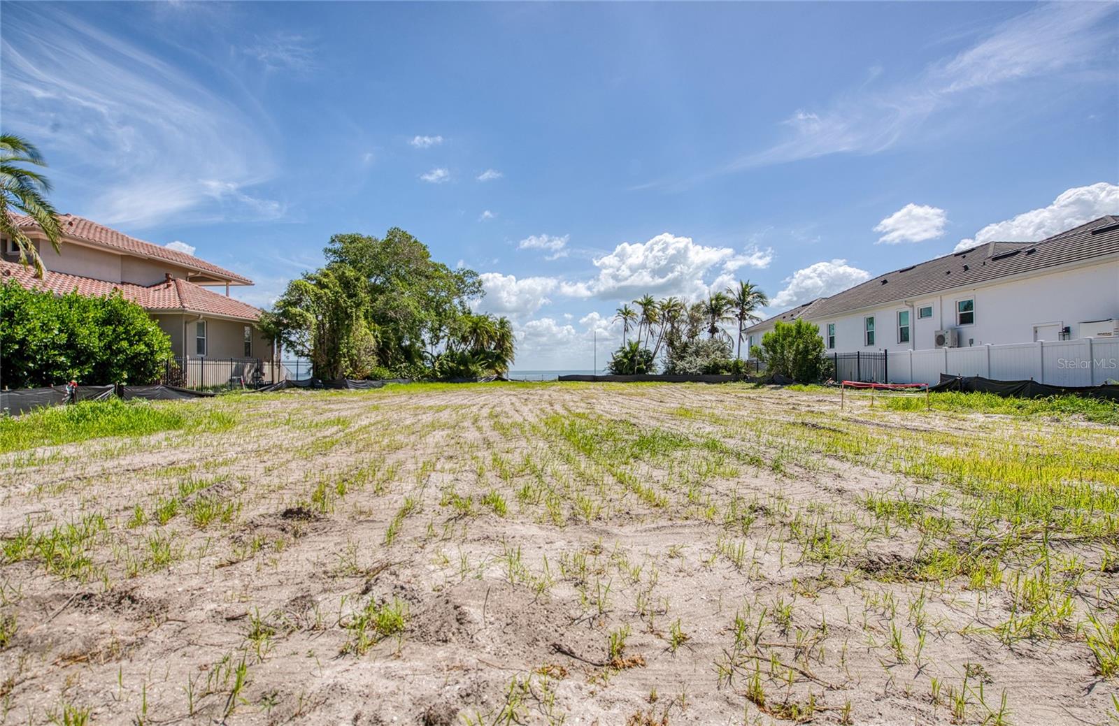 Image 21 of 30 For 5926 Bahama Shores Drive S