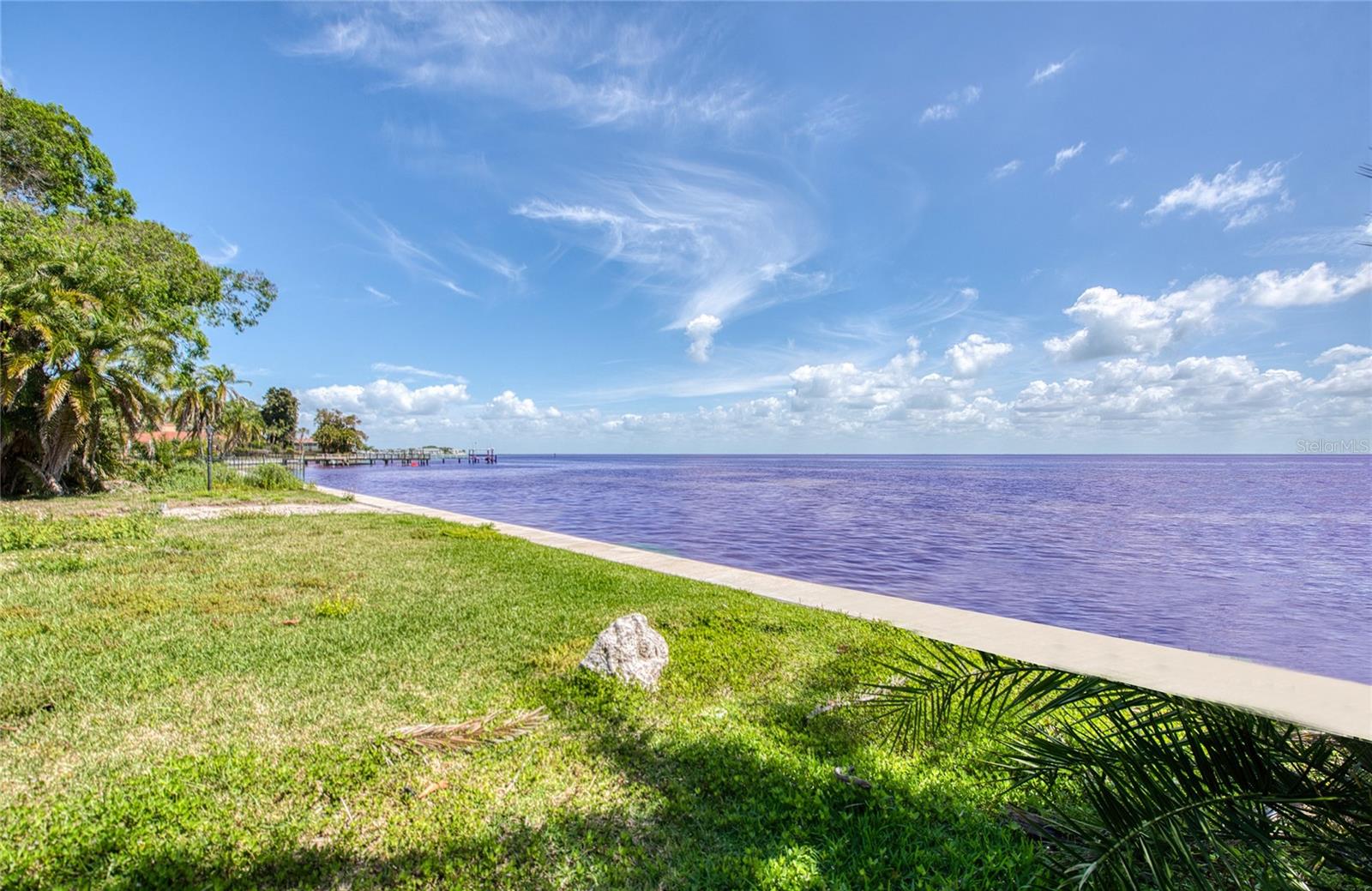 Image 23 of 30 For 5926 Bahama Shores Drive S