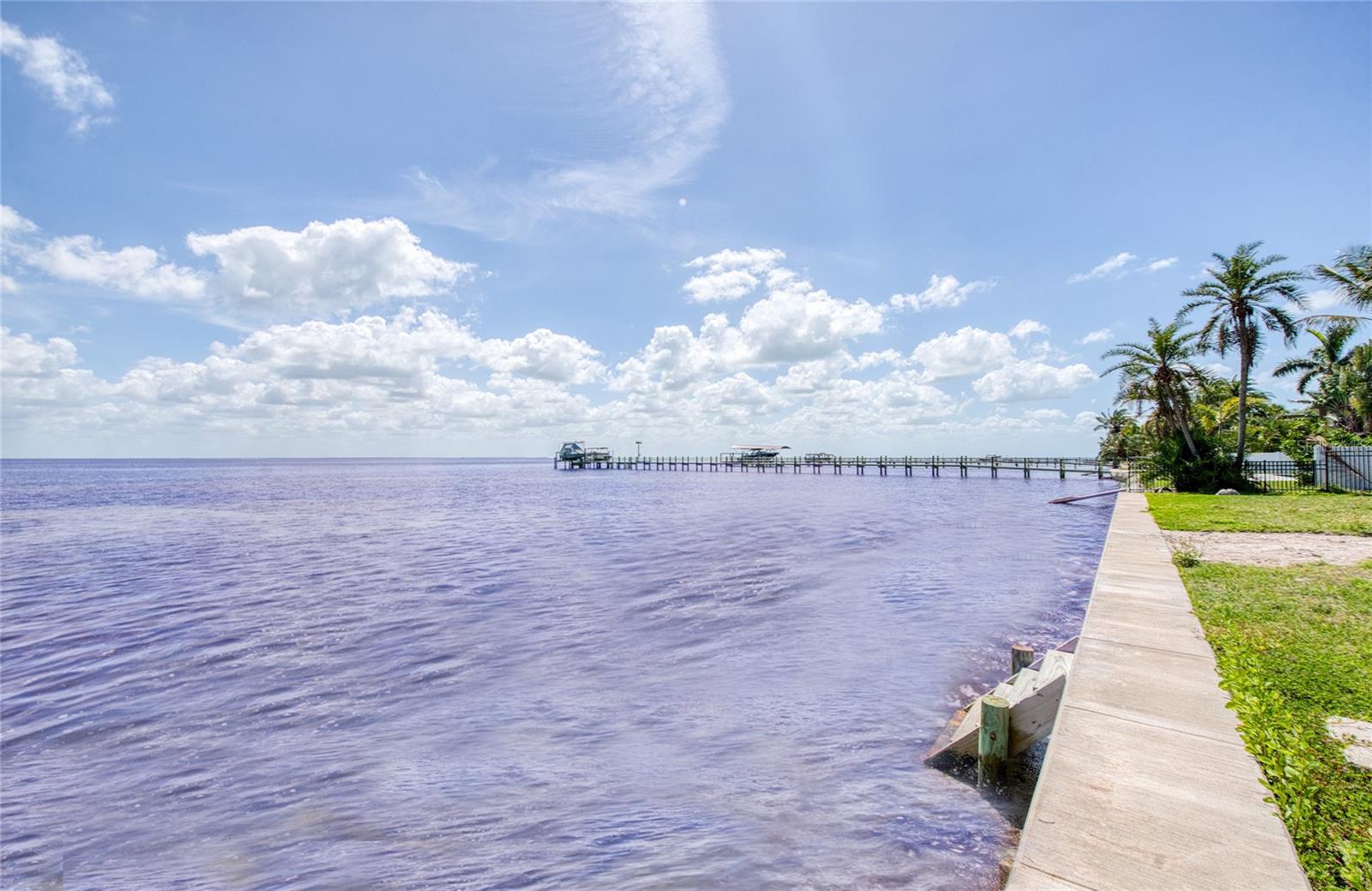 Image 27 of 30 For 5926 Bahama Shores Drive S