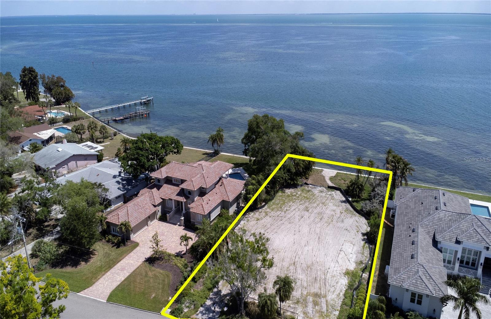 Image 5 of 30 For 5926 Bahama Shores Drive S