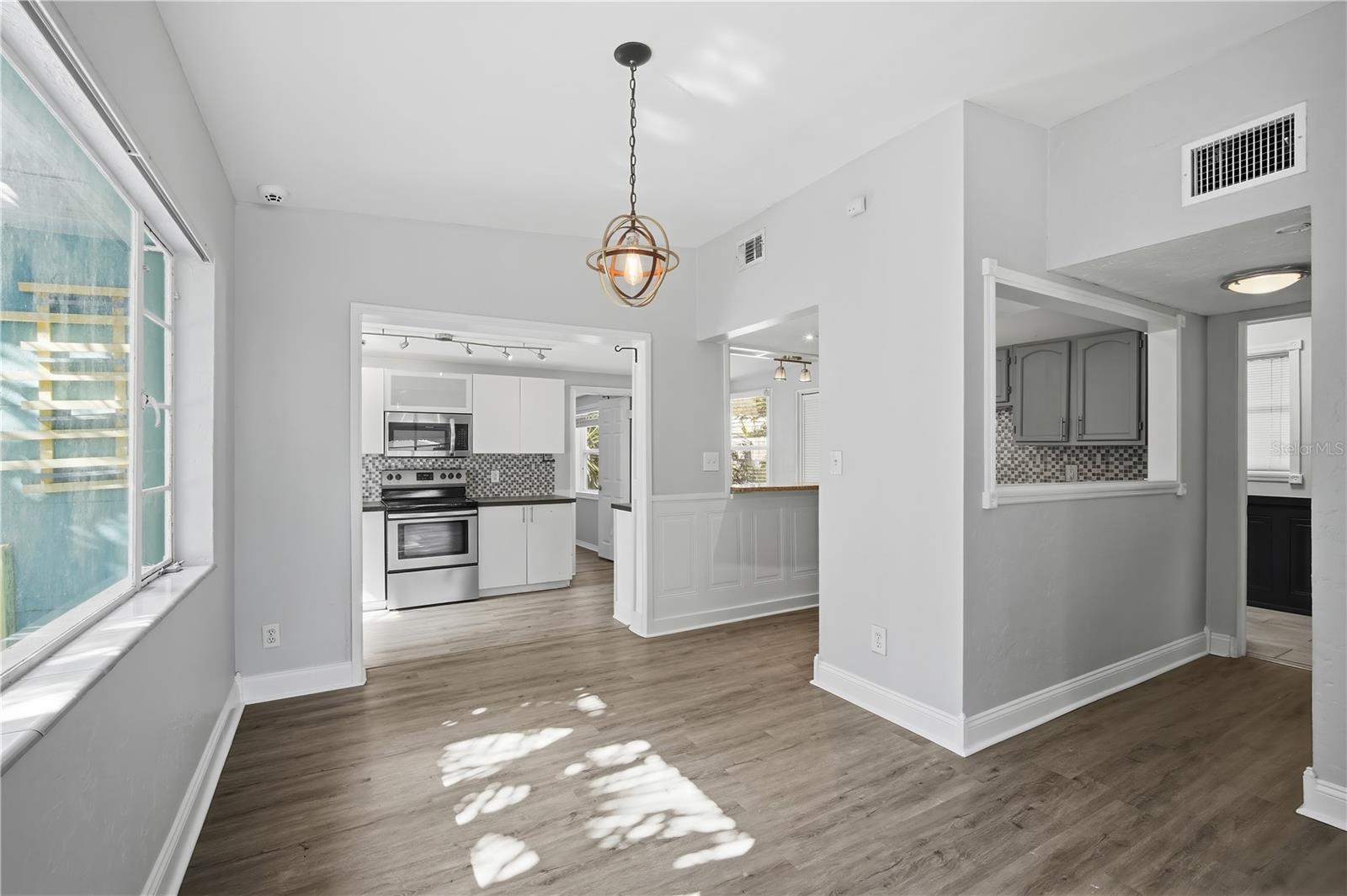 Image 14 of 26 For 4933 13th Avenue S