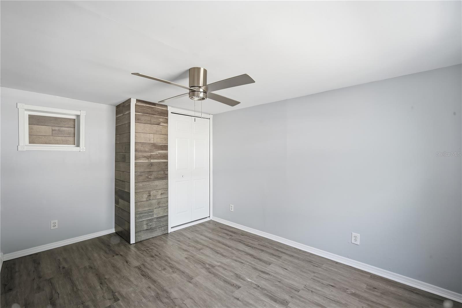 Image 18 of 26 For 4933 13th Avenue S