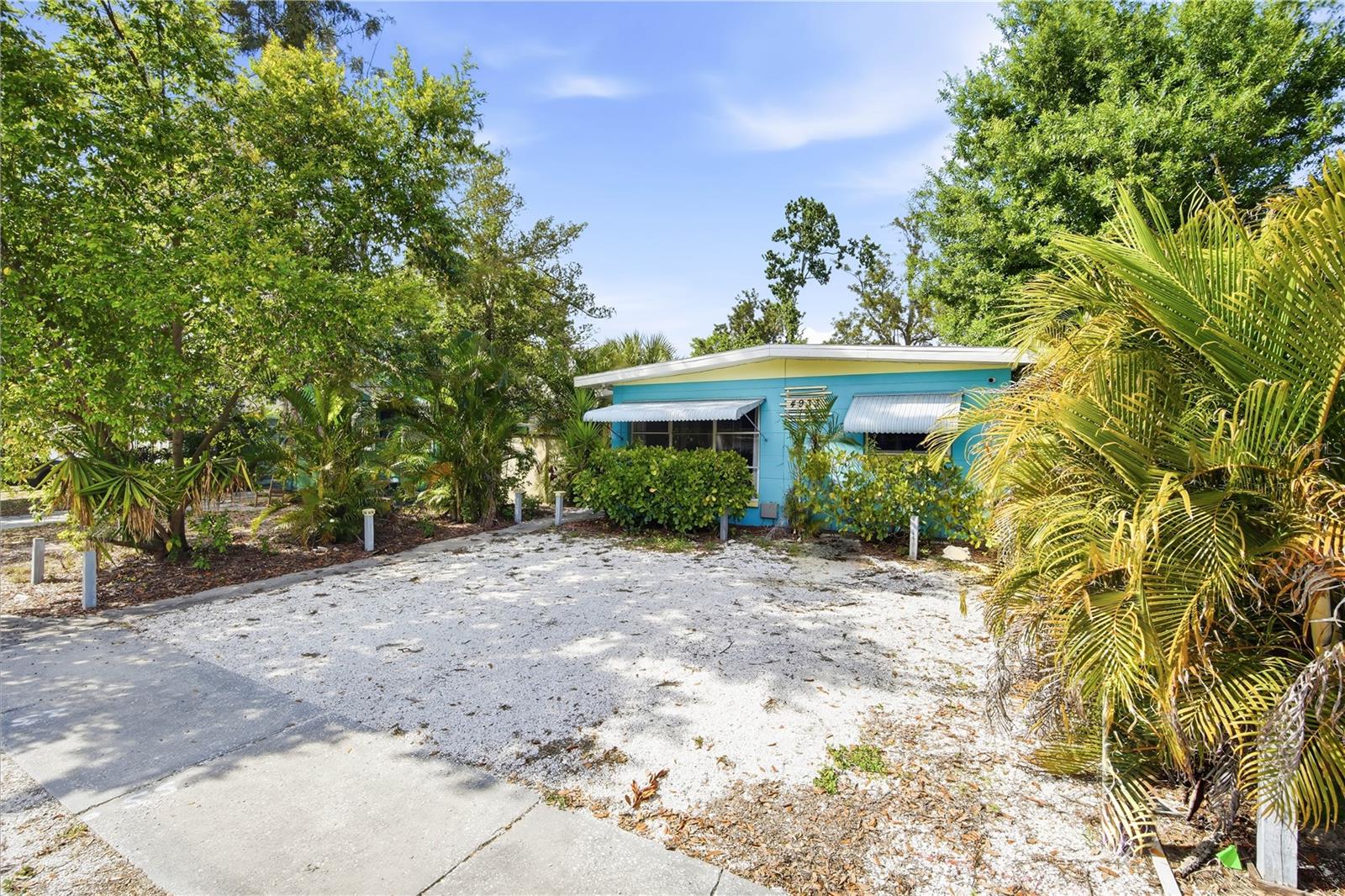 Image 2 of 26 For 4933 13th Avenue S