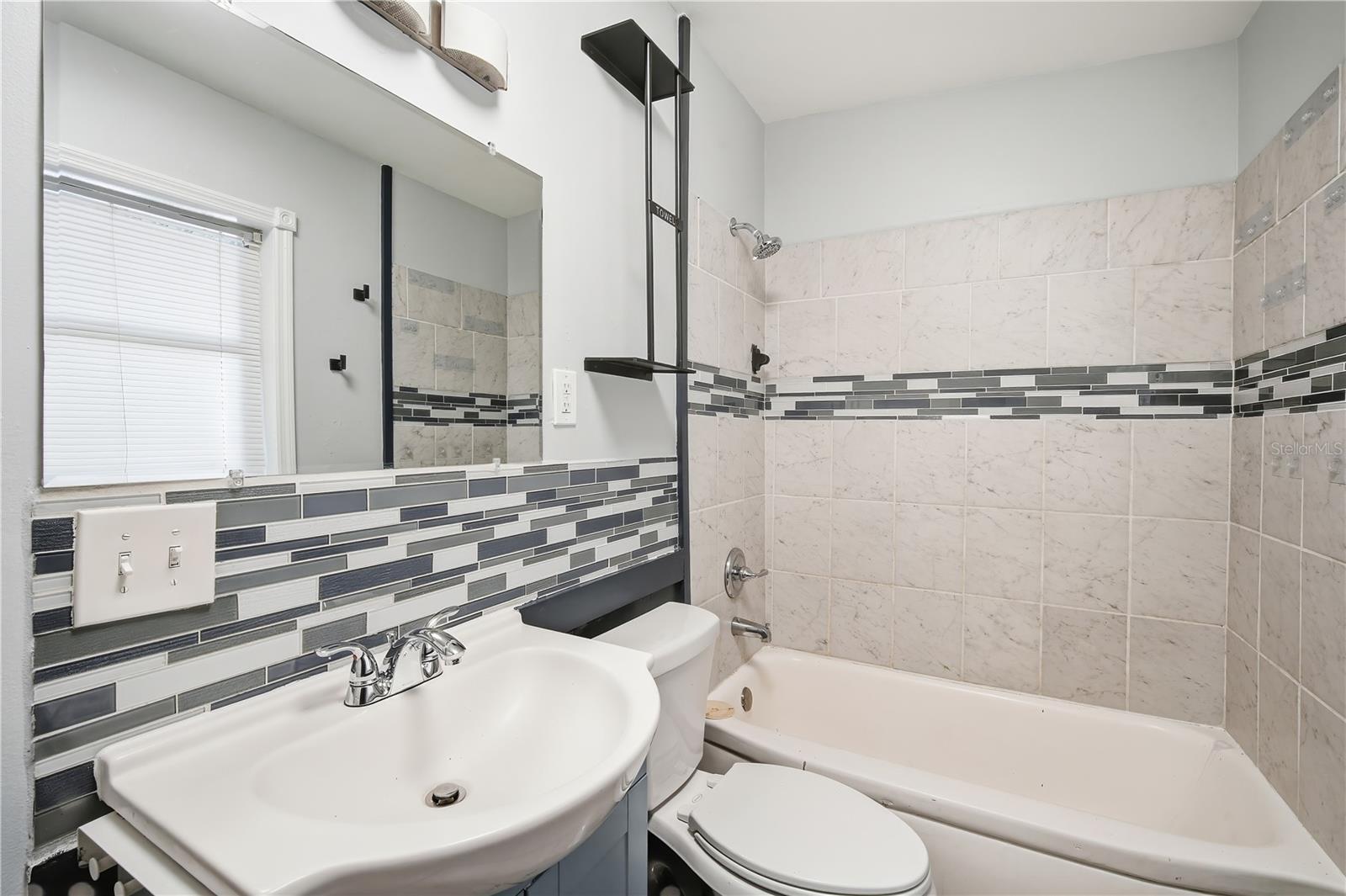 Image 20 of 26 For 4933 13th Avenue S