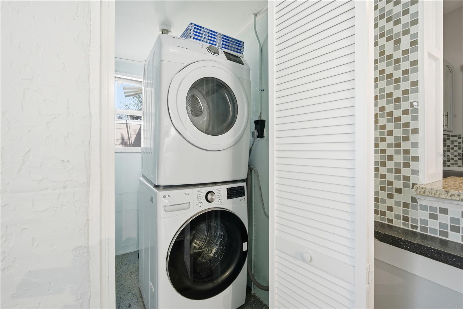 Image 21 of 26 For 4933 13th Avenue S