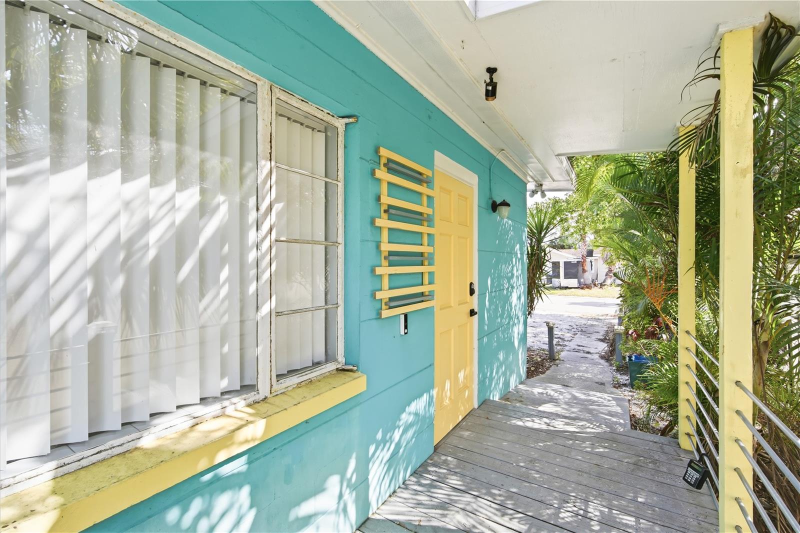 Image 4 of 26 For 4933 13th Avenue S