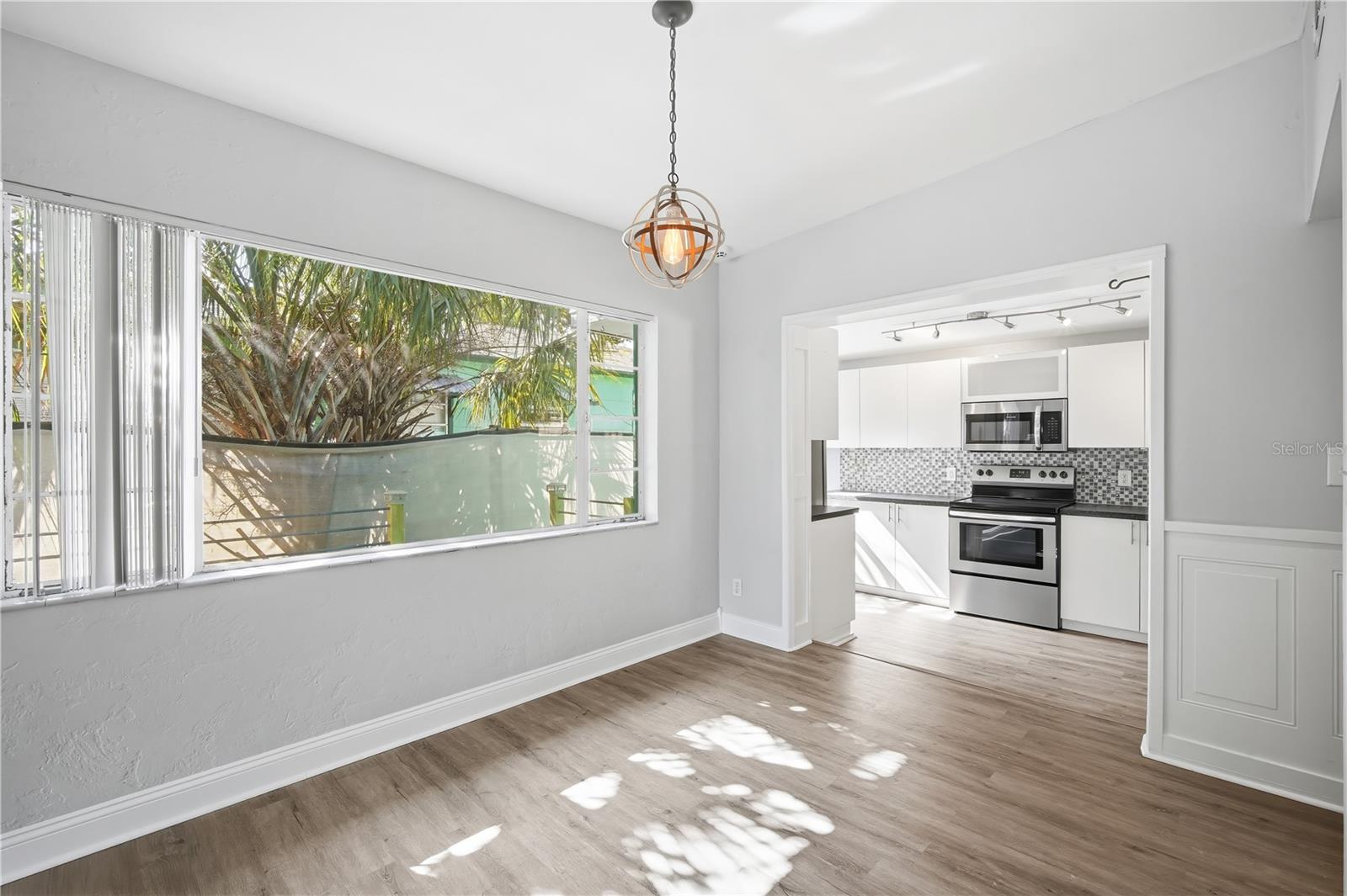 Image 7 of 26 For 4933 13th Avenue S