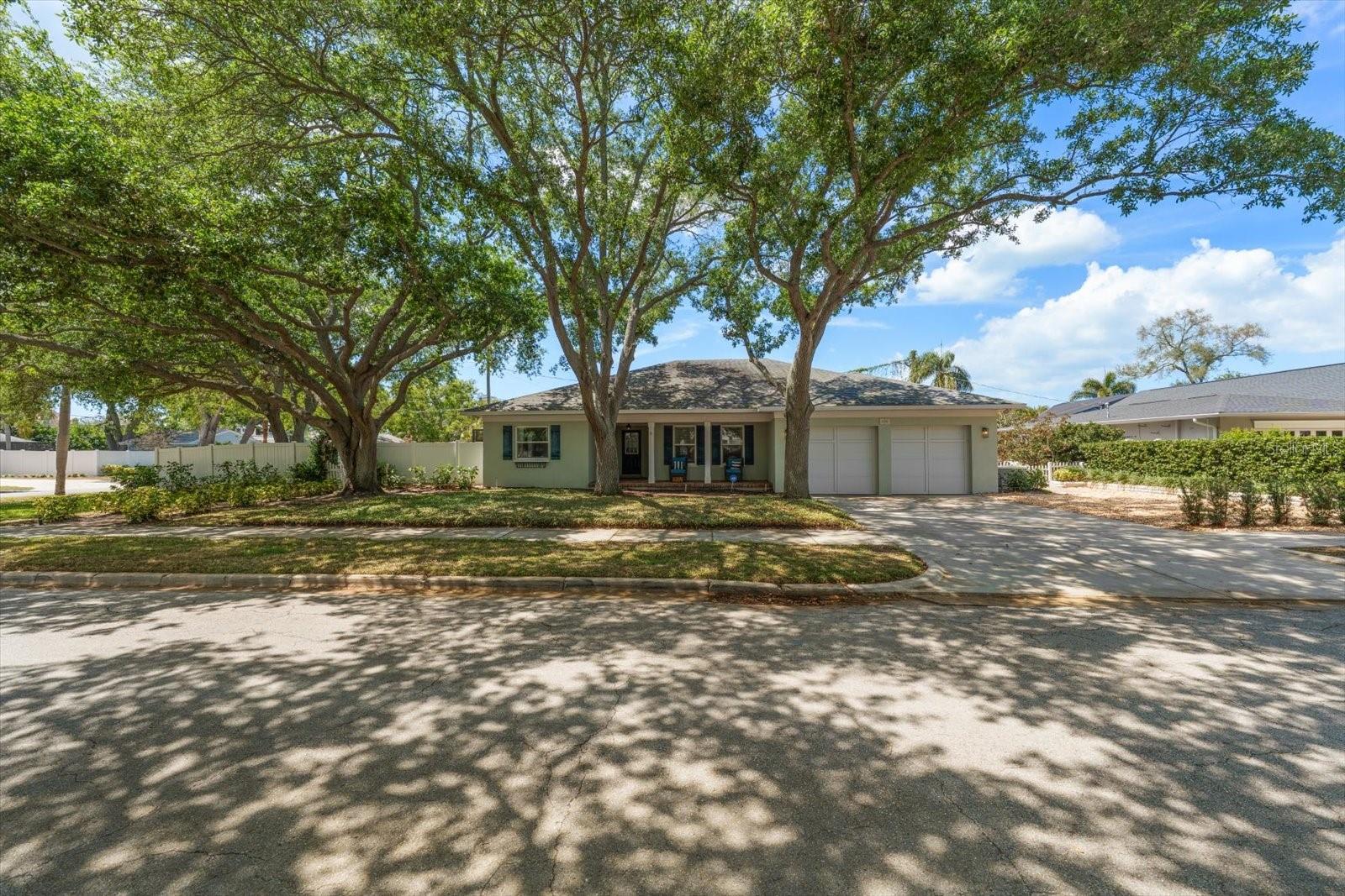 Image 45 of 50 For 500 Ponce De Leon Boulevard