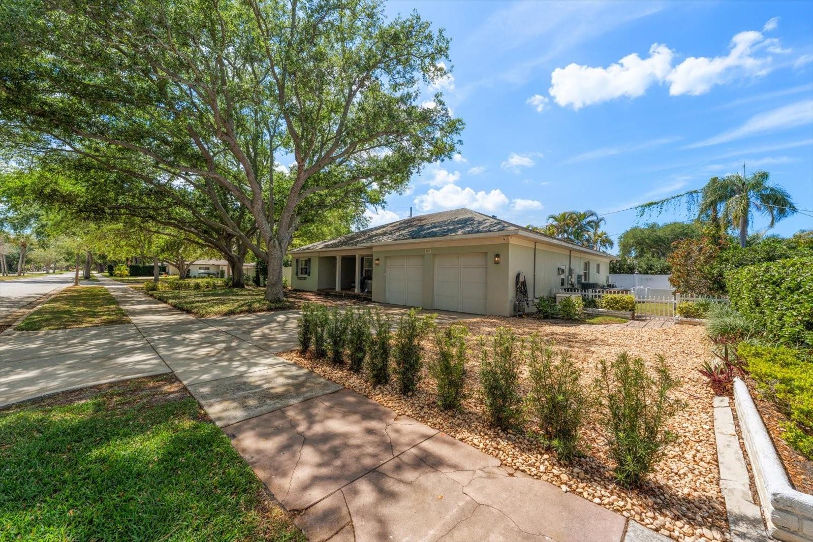 Image 46 of 50 For 500 Ponce De Leon Boulevard