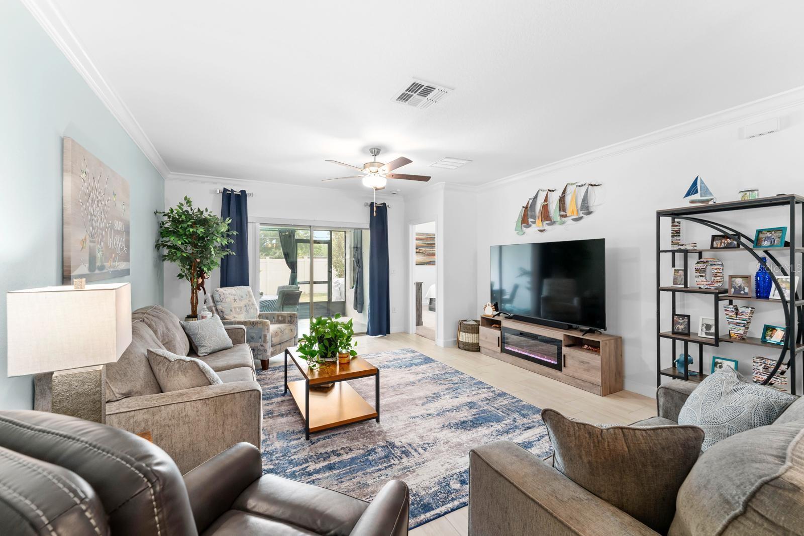 Image 11 of 38 For 17538 Holly Well Avenue