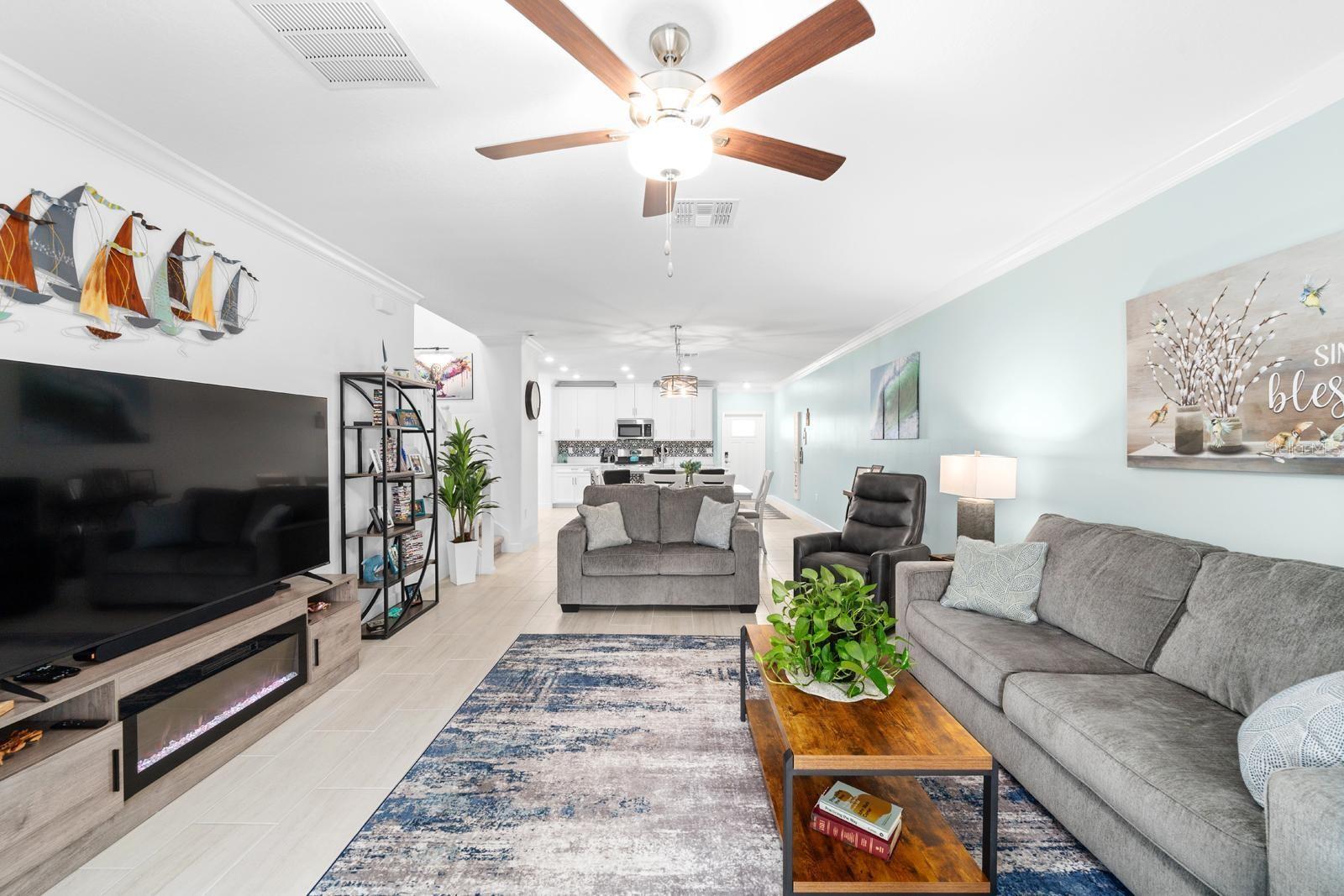 Image 13 of 38 For 17538 Holly Well Avenue