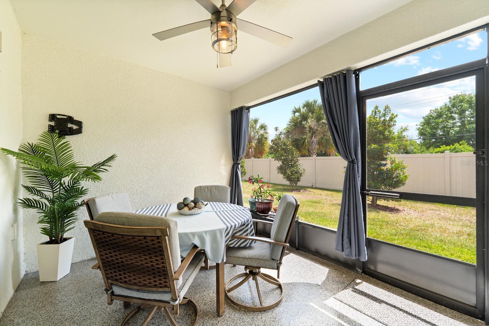 Image 23 of 38 For 17538 Holly Well Avenue