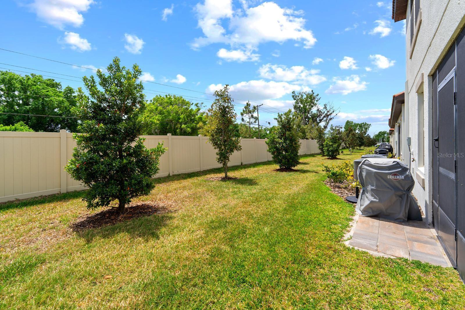 Image 27 of 38 For 17538 Holly Well Avenue