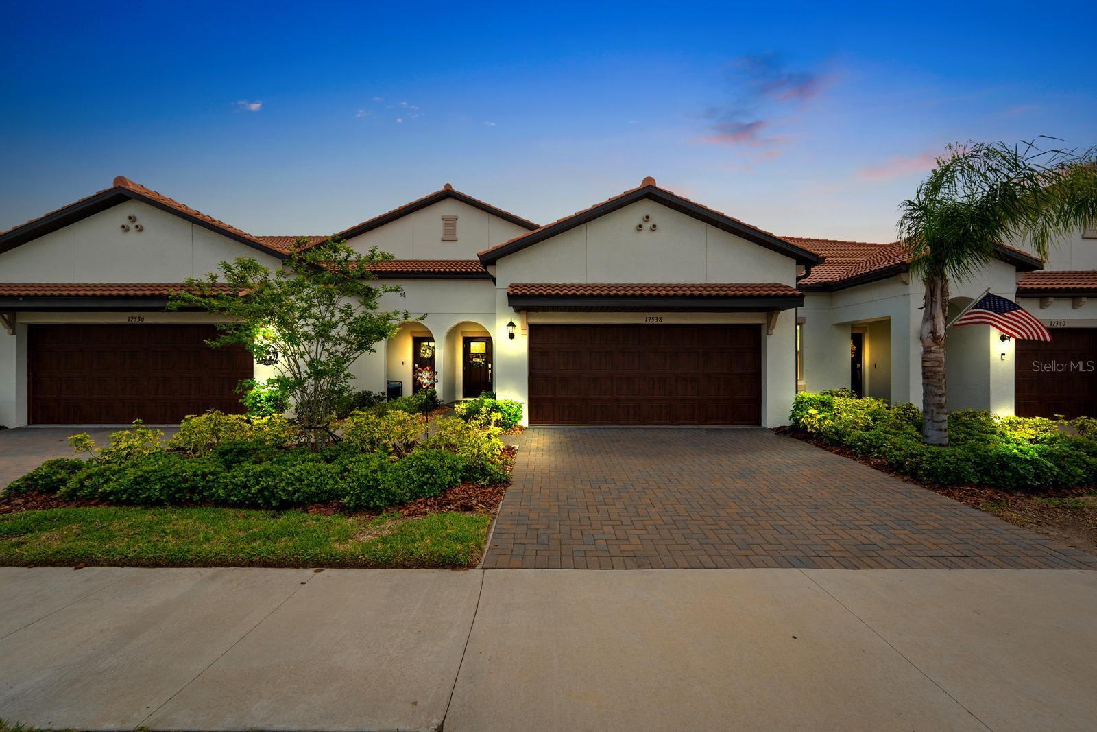 Image 4 of 38 For 17538 Holly Well Avenue