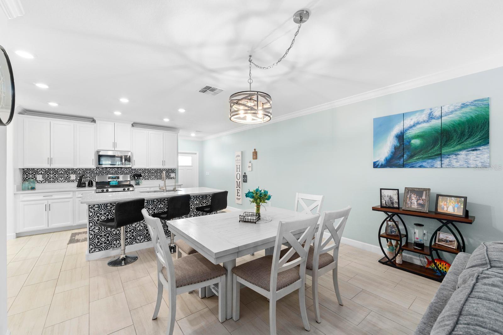 Image 9 of 38 For 17538 Holly Well Avenue