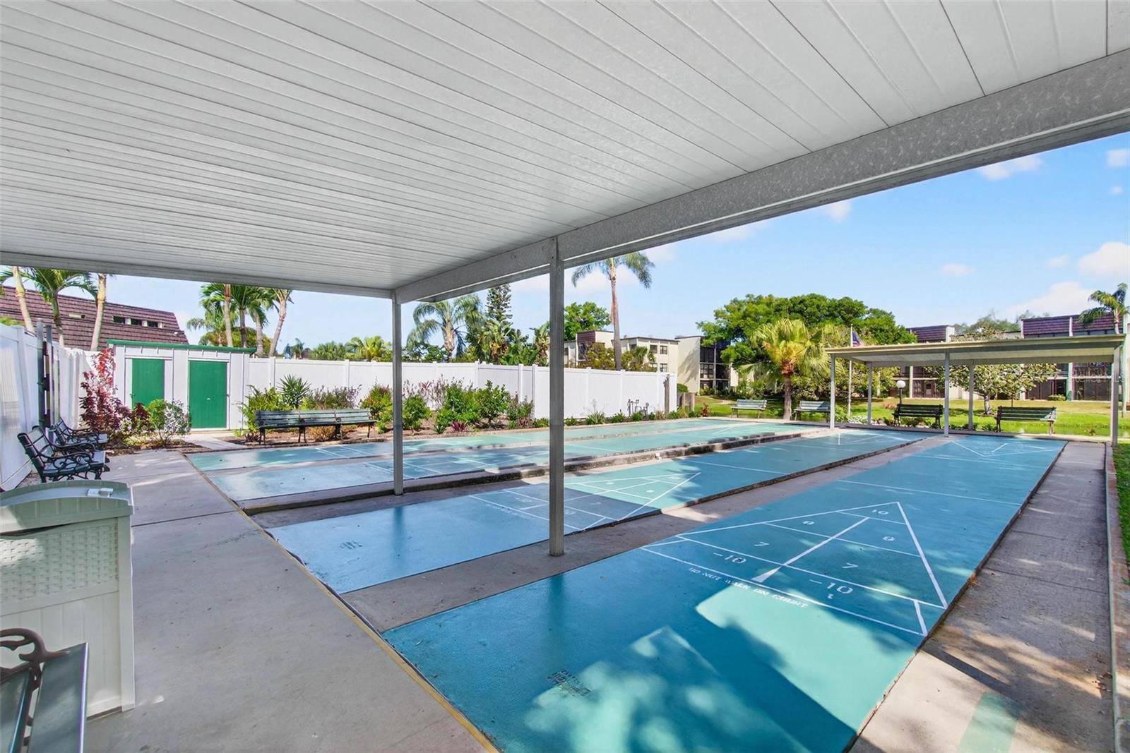 Image 32 of 44 For 14130 Rosemary Lane 4105