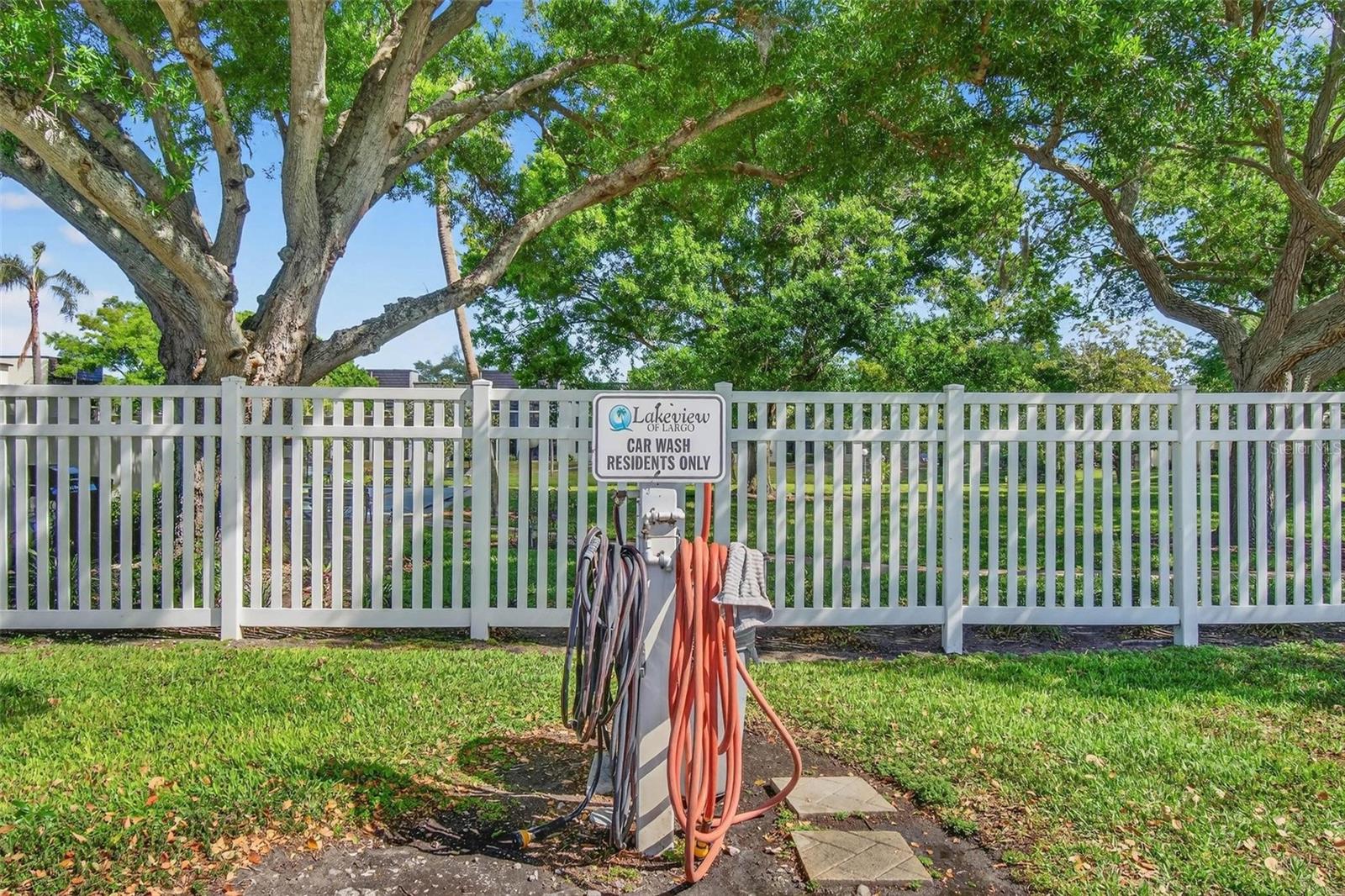 Image 37 of 44 For 14130 Rosemary Lane 4105