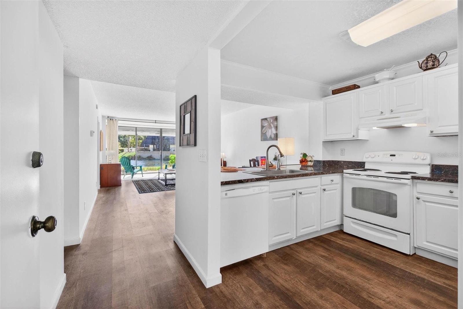 Image 5 of 44 For 14130 Rosemary Lane 4105