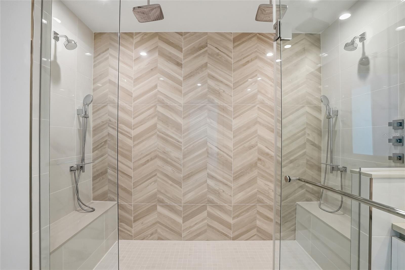 Listing photo id 23 for 400 Central Avenue 301