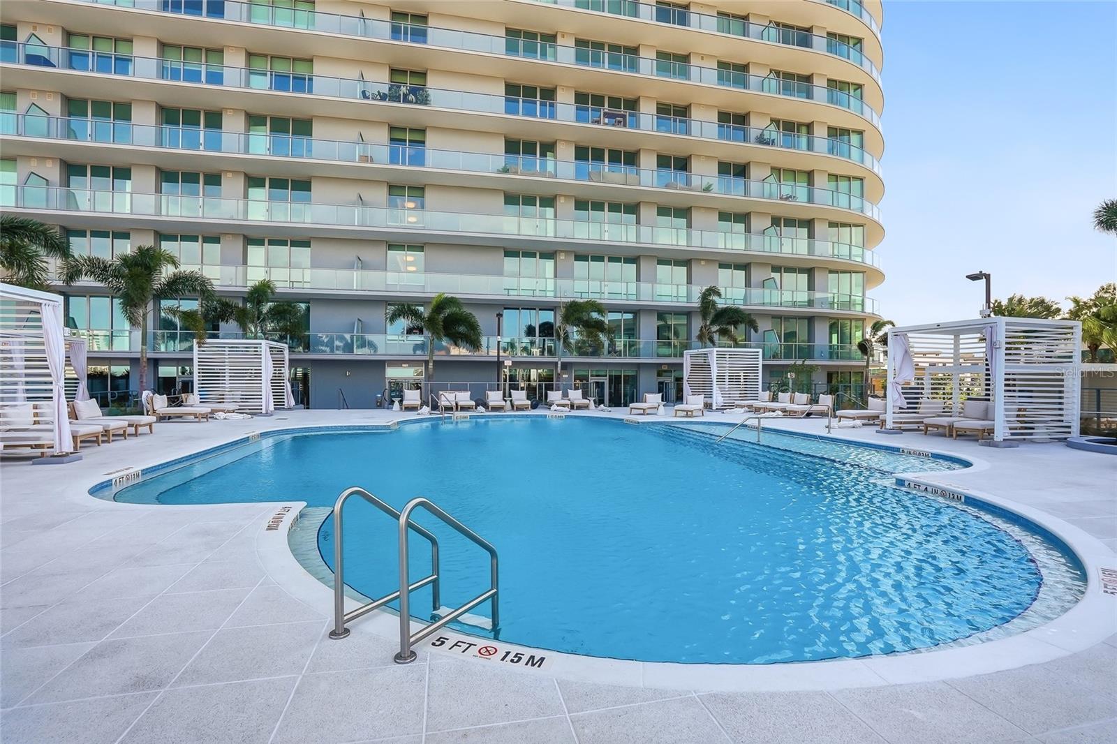 Listing photo id 26 for 400 Central Avenue 301