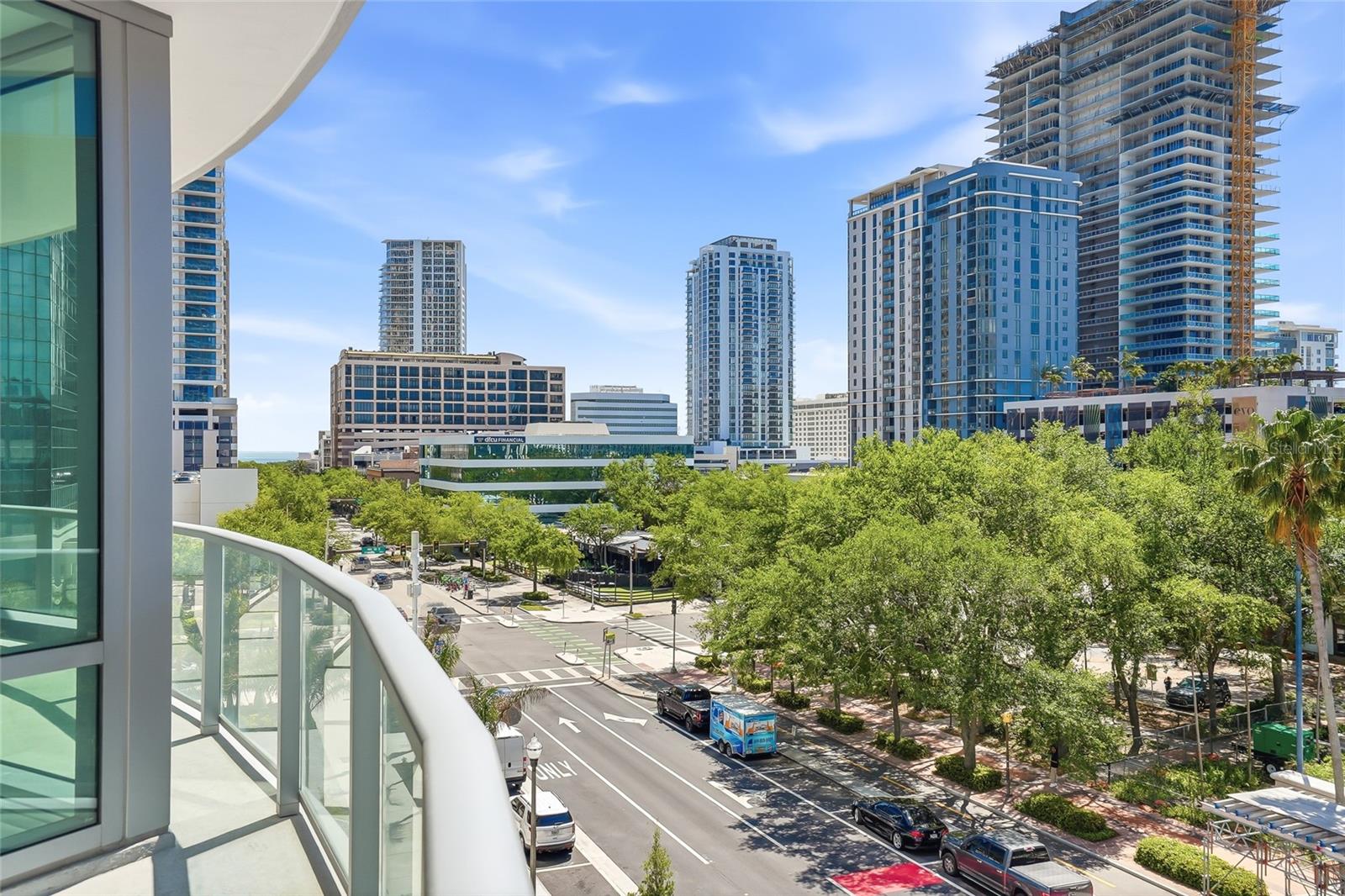 Listing photo id 2 for 400 Central Avenue 301