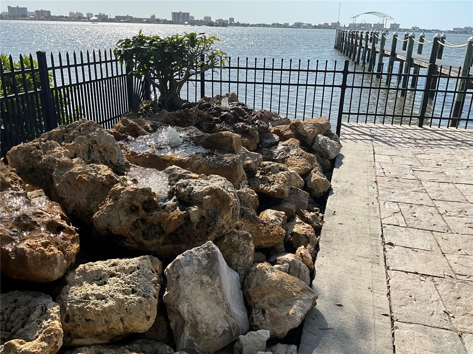 Listing photo id 21 for 202 Fairmont Street