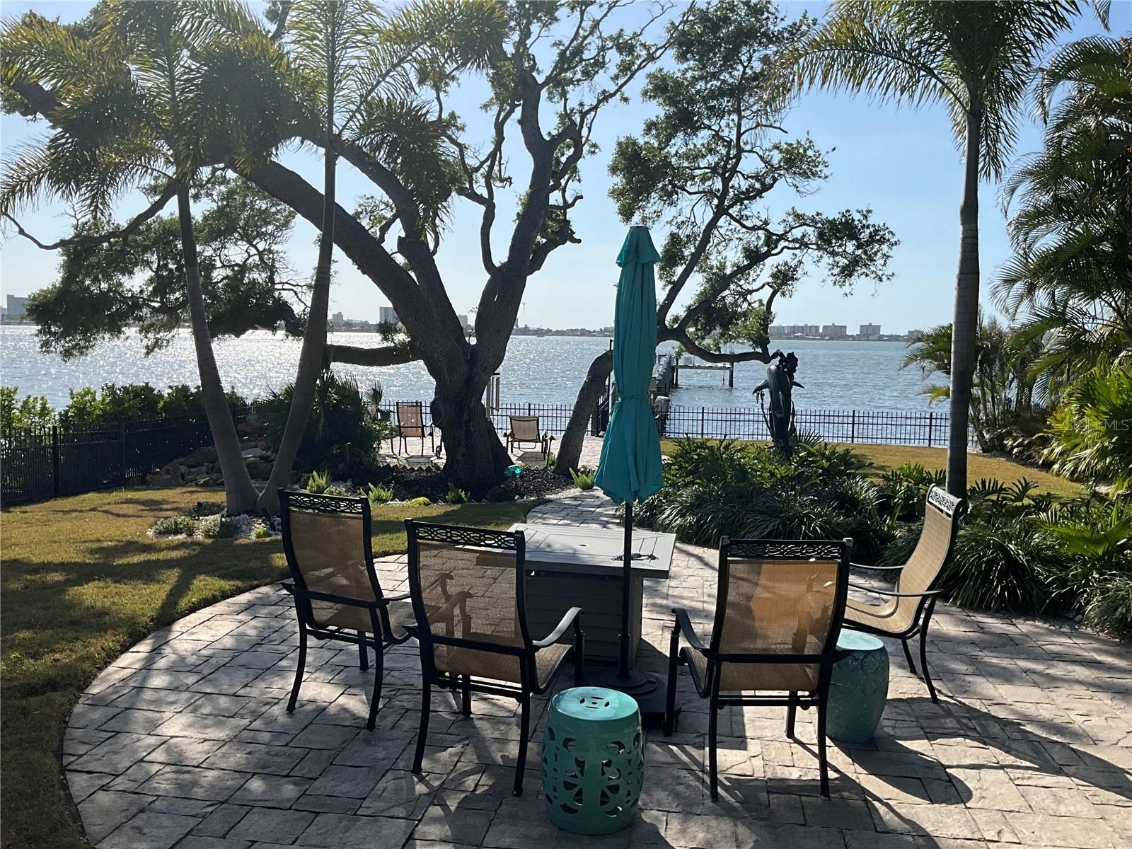 Listing photo id 22 for 202 Fairmont Street