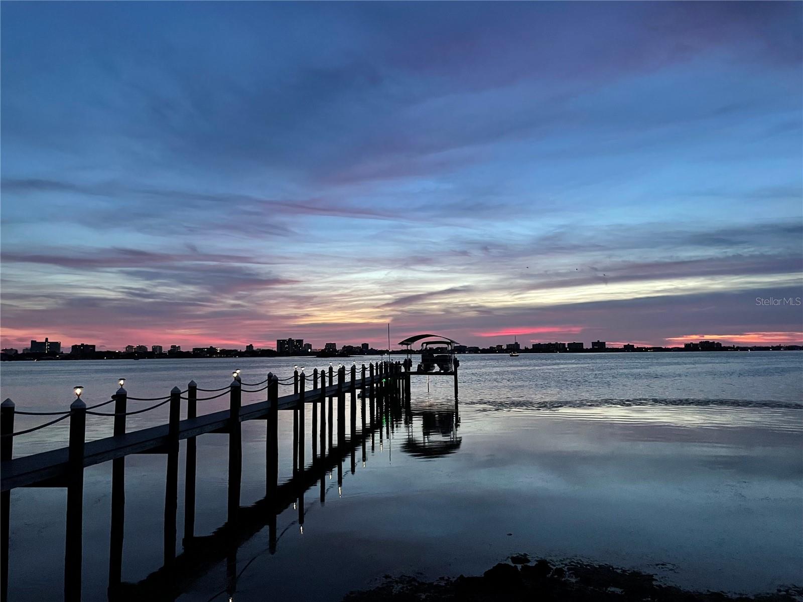 Listing photo id 27 for 202 Fairmont Street