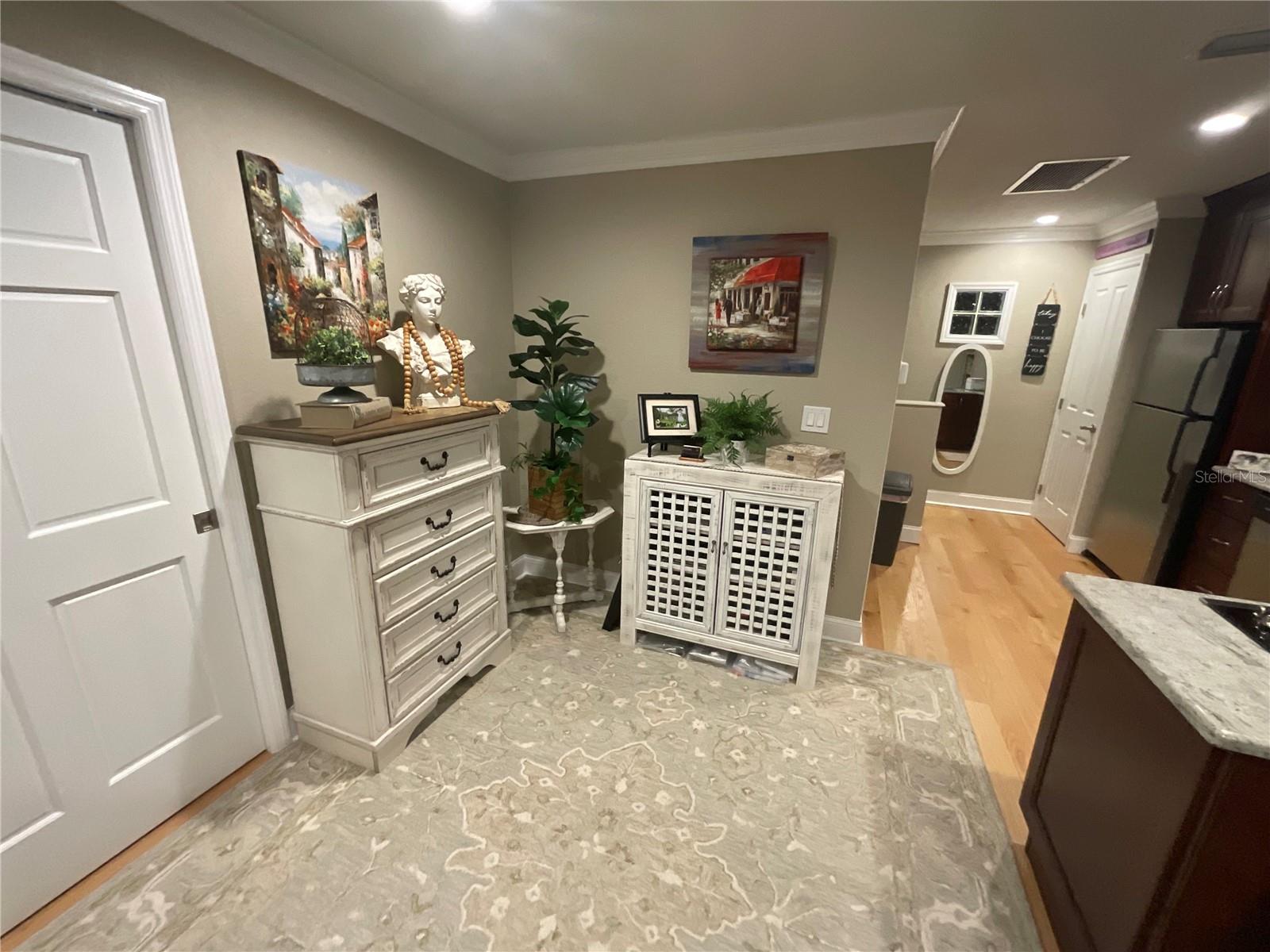 Listing photo id 41 for 202 Fairmont Street