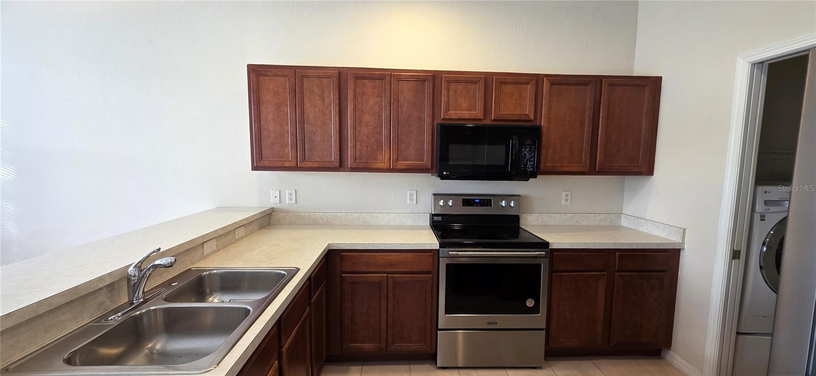 Image 23 of 62 For 10906 Tree Cactus Loop