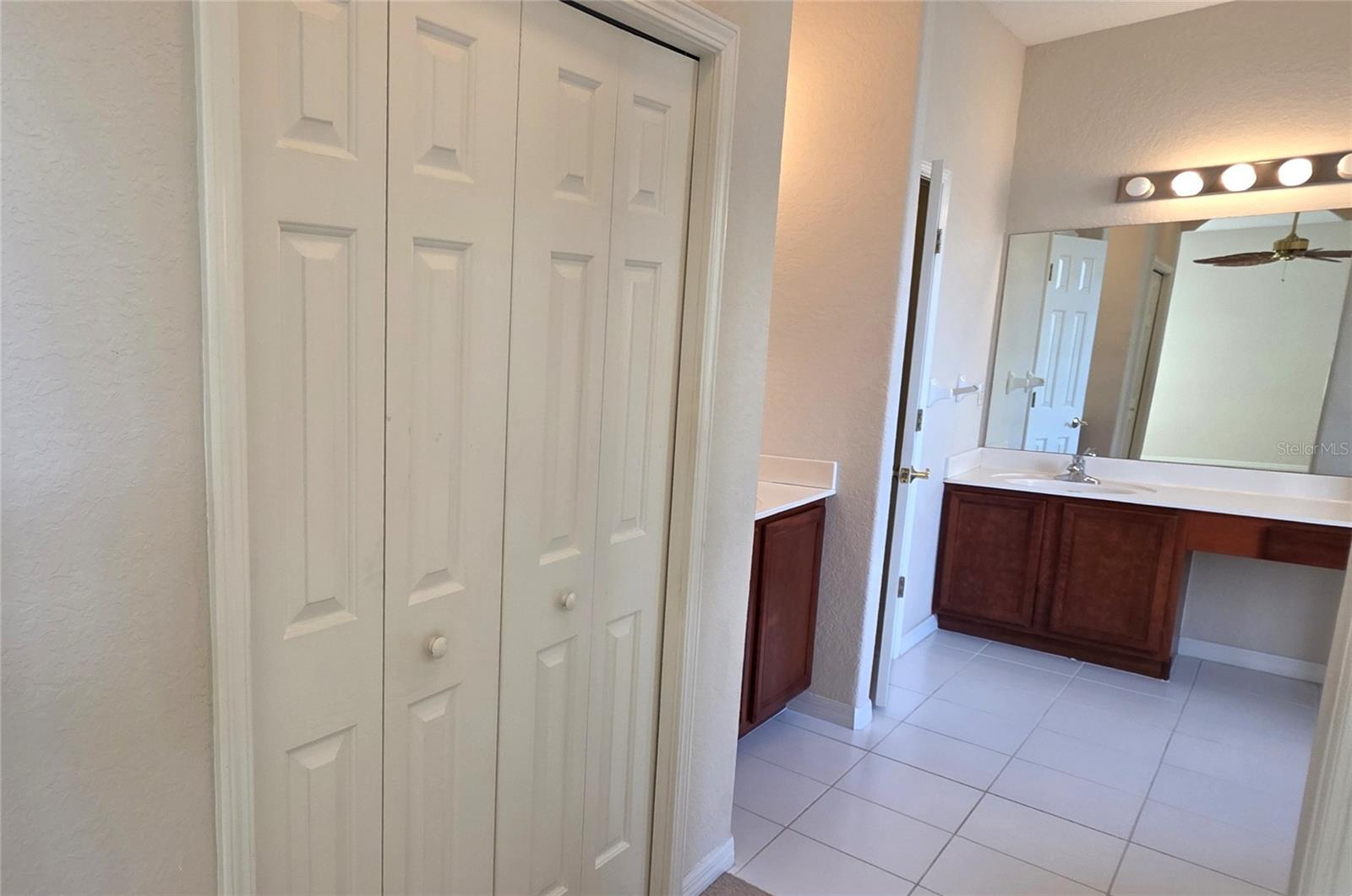 Image 30 of 62 For 10906 Tree Cactus Loop