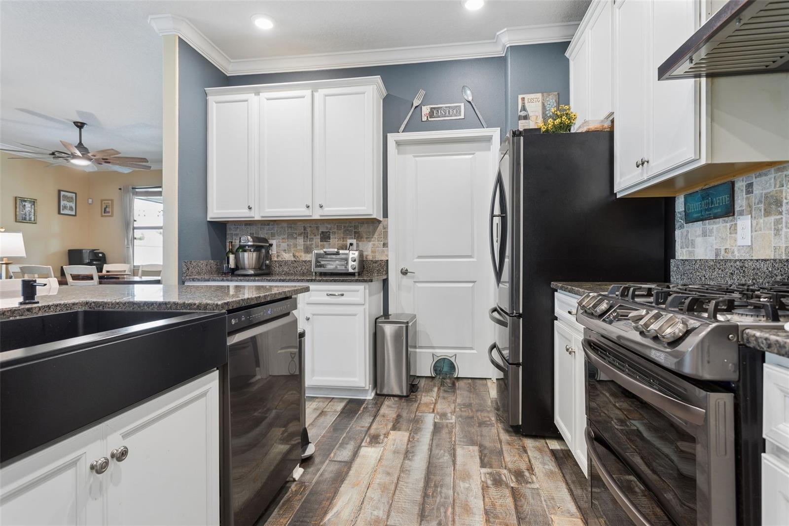 Image 10 of 38 For 21922 Crest Meadow Drive