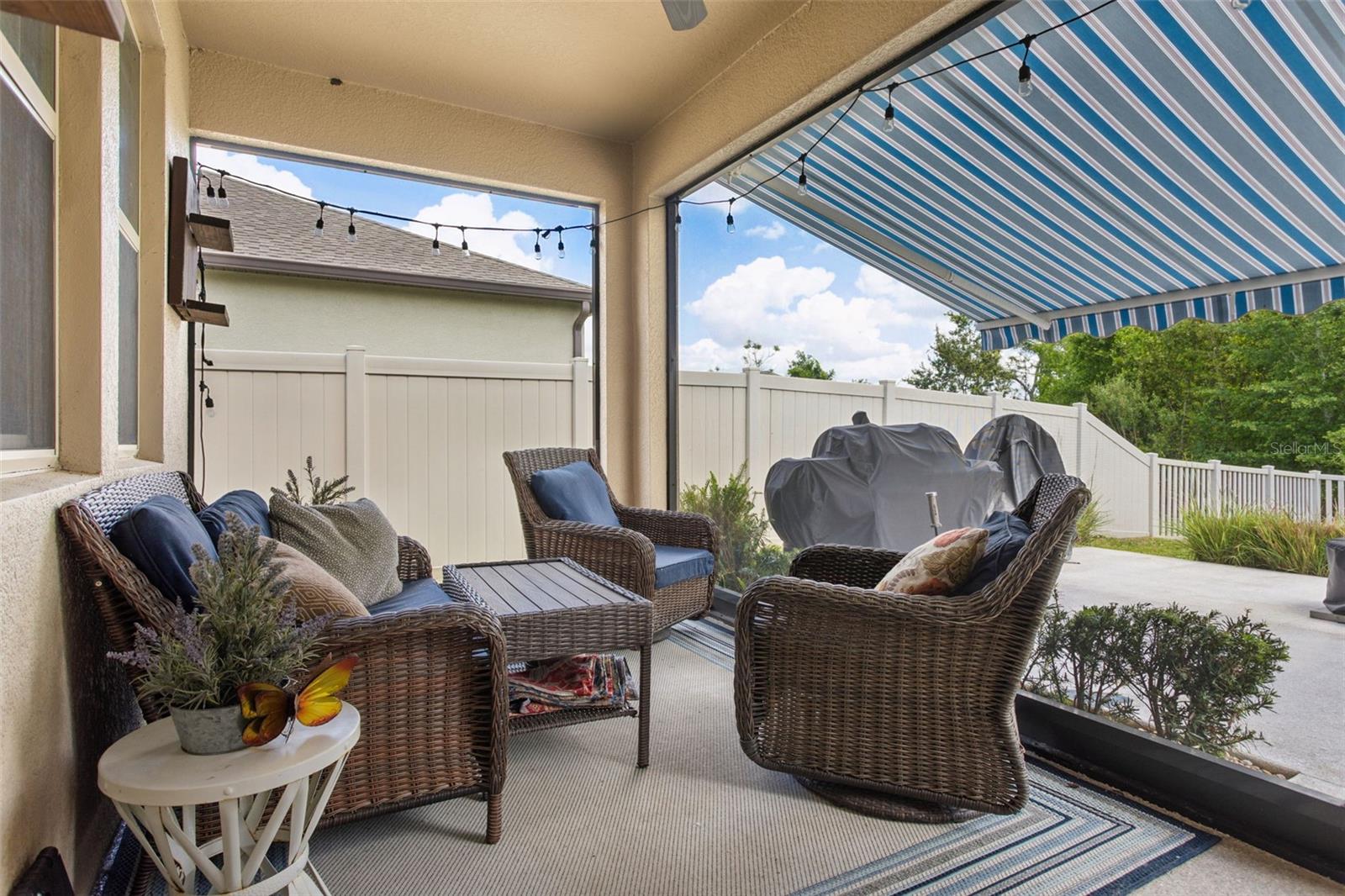 Image 22 of 38 For 21922 Crest Meadow Drive