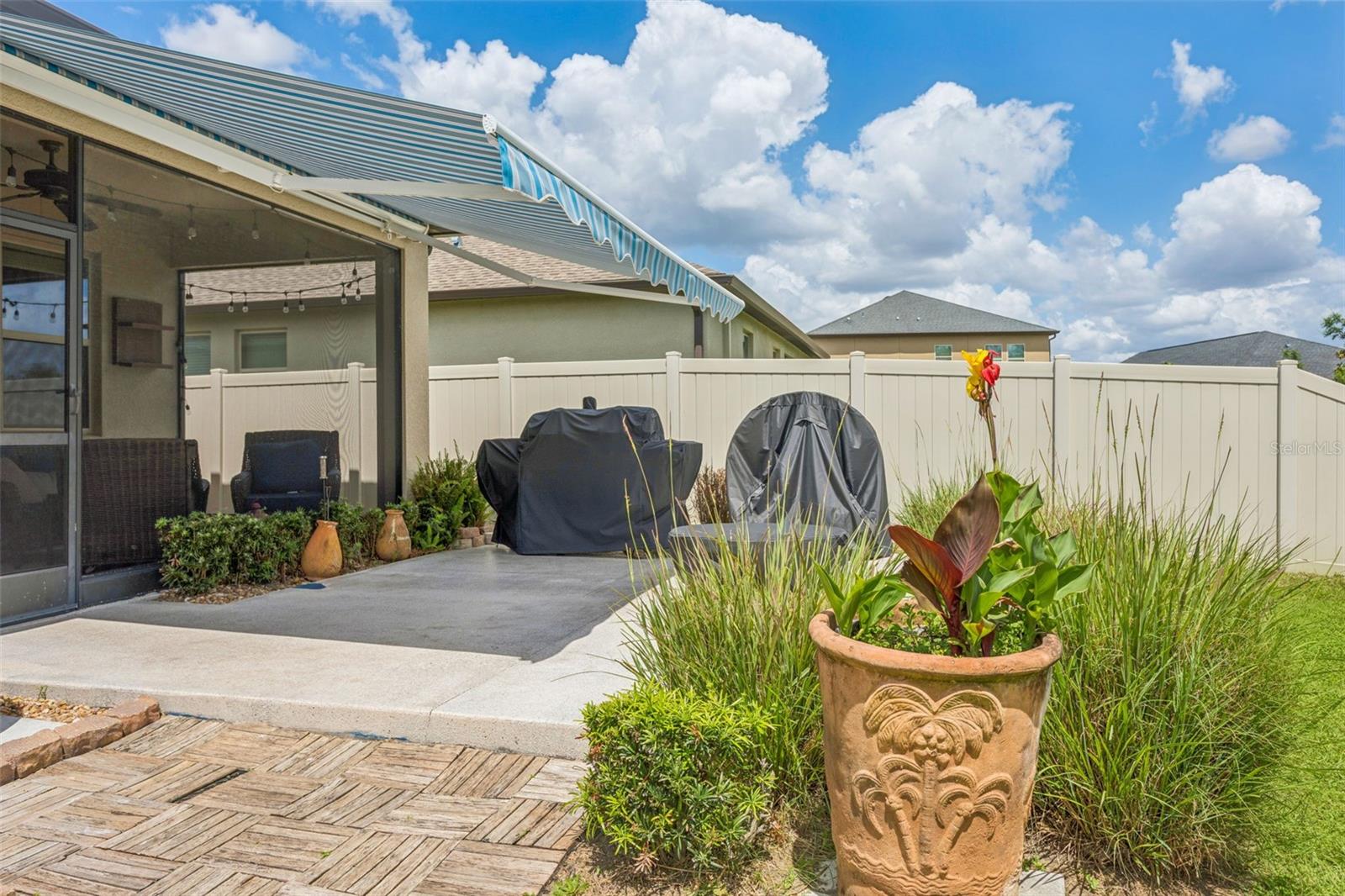 Image 23 of 38 For 21922 Crest Meadow Drive