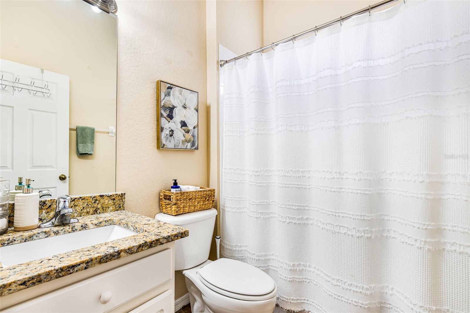 Image 17 of 34 For 13451 Hampton Park Court