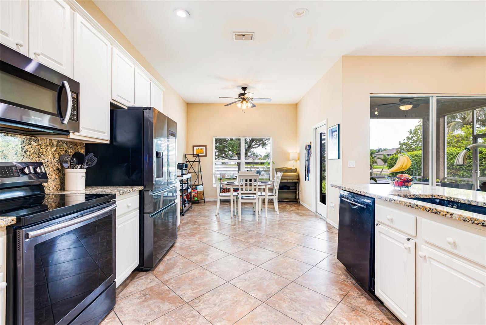 Image 9 of 34 For 13451 Hampton Park Court