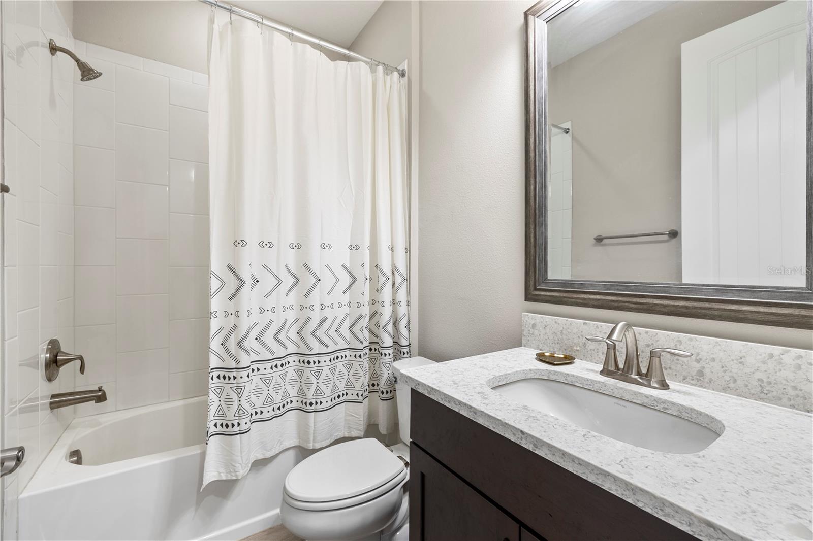 Listing photo id 12 for 4374 Tuner Bend