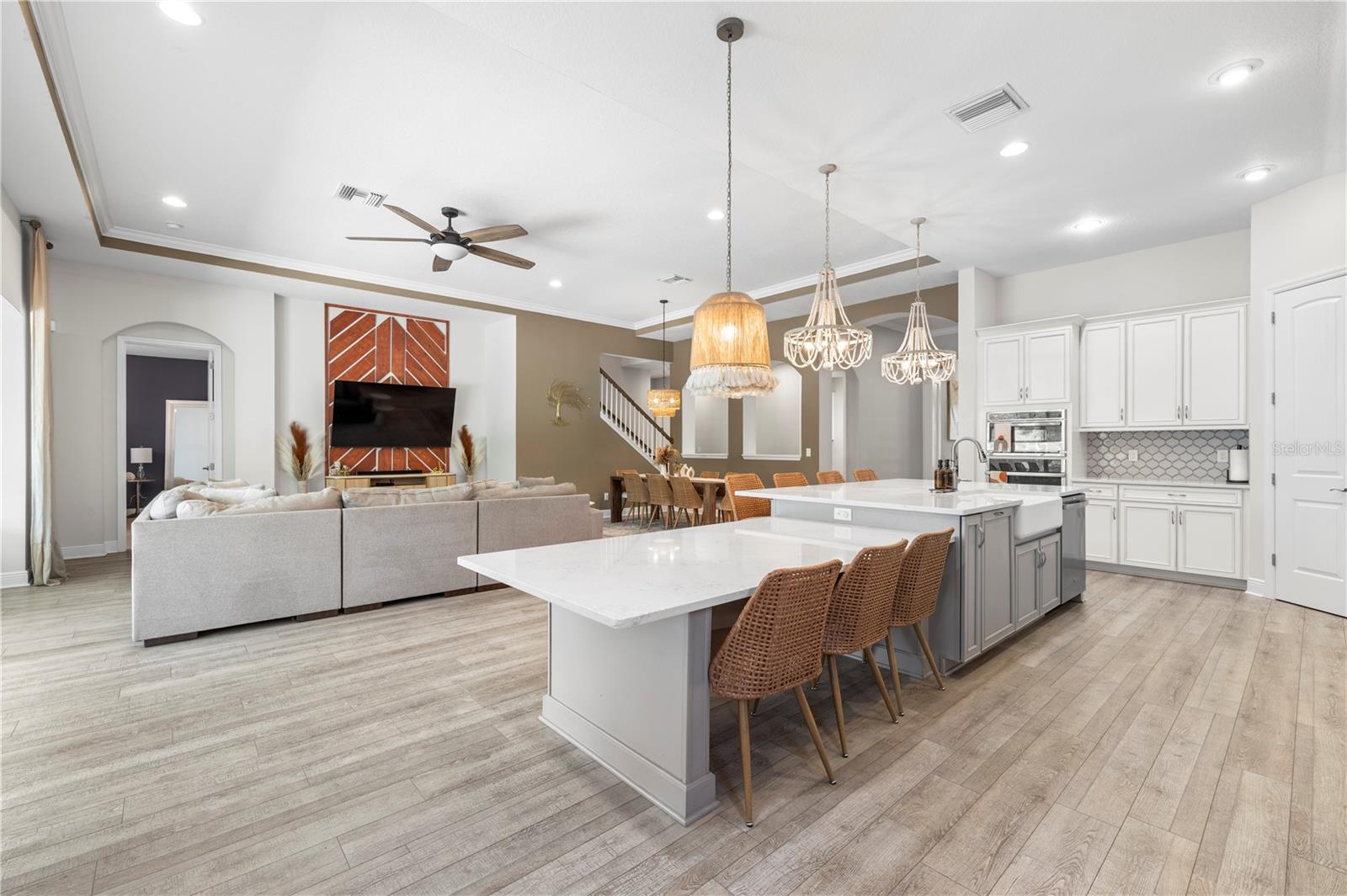 Listing photo id 48 for 4374 Tuner Bend