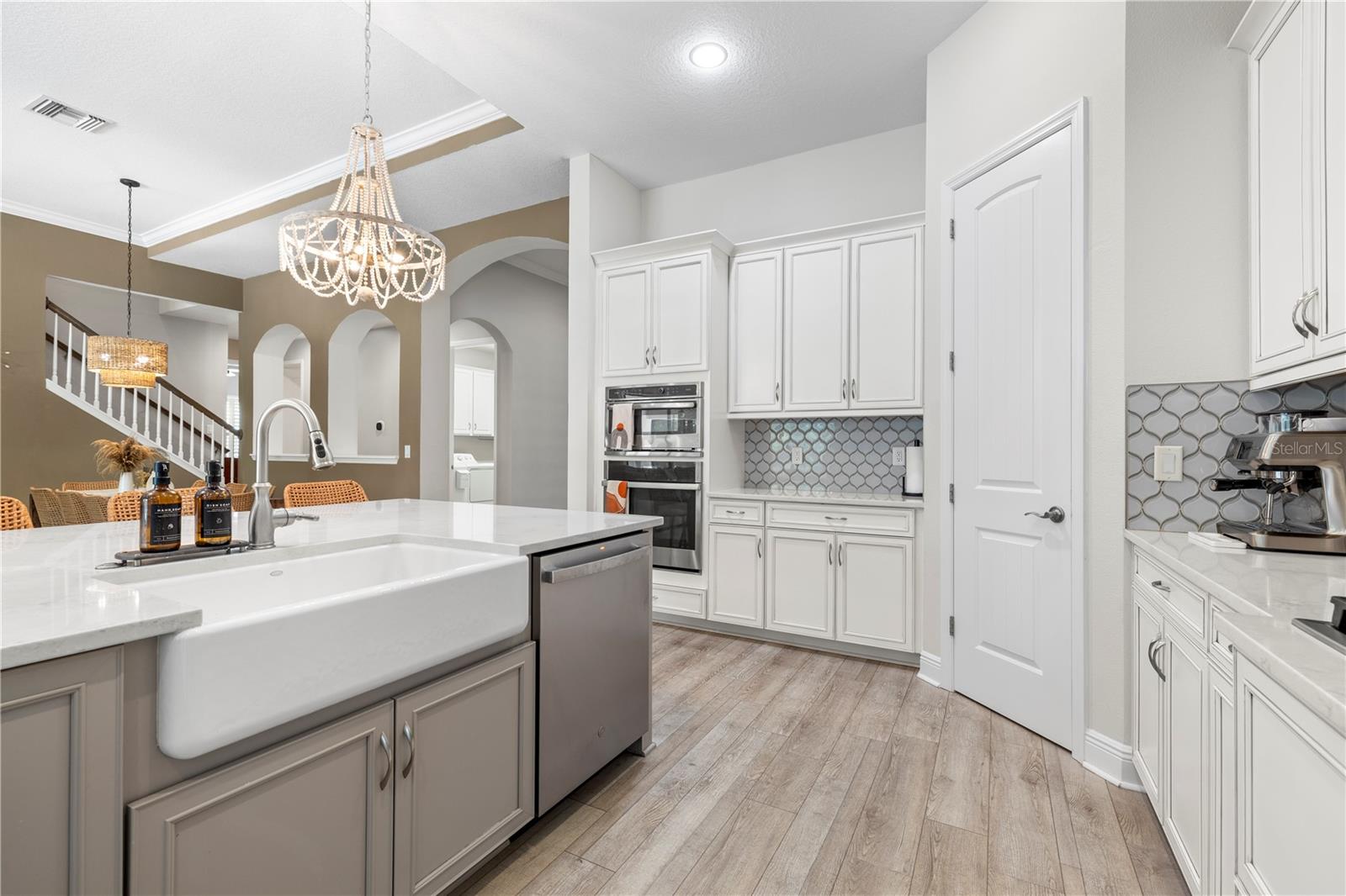 Listing photo id 50 for 4374 Tuner Bend