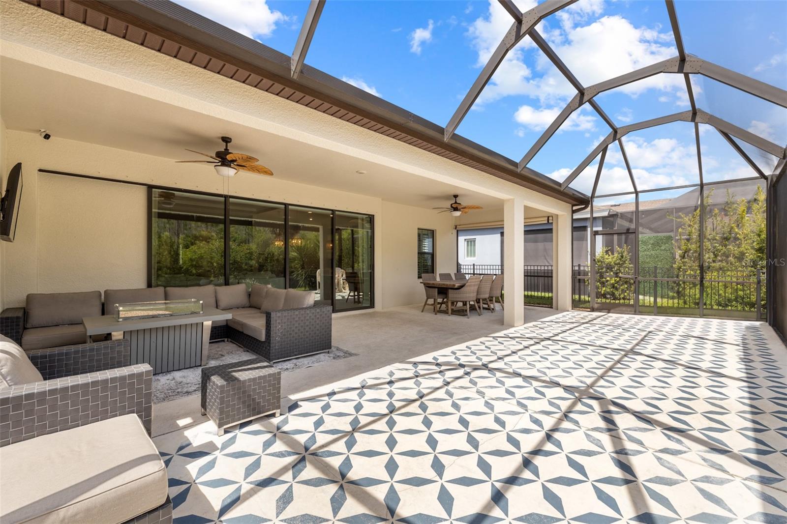 Listing photo id 73 for 4374 Tuner Bend