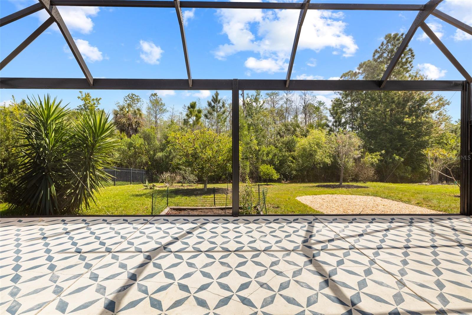 Listing photo id 74 for 4374 Tuner Bend