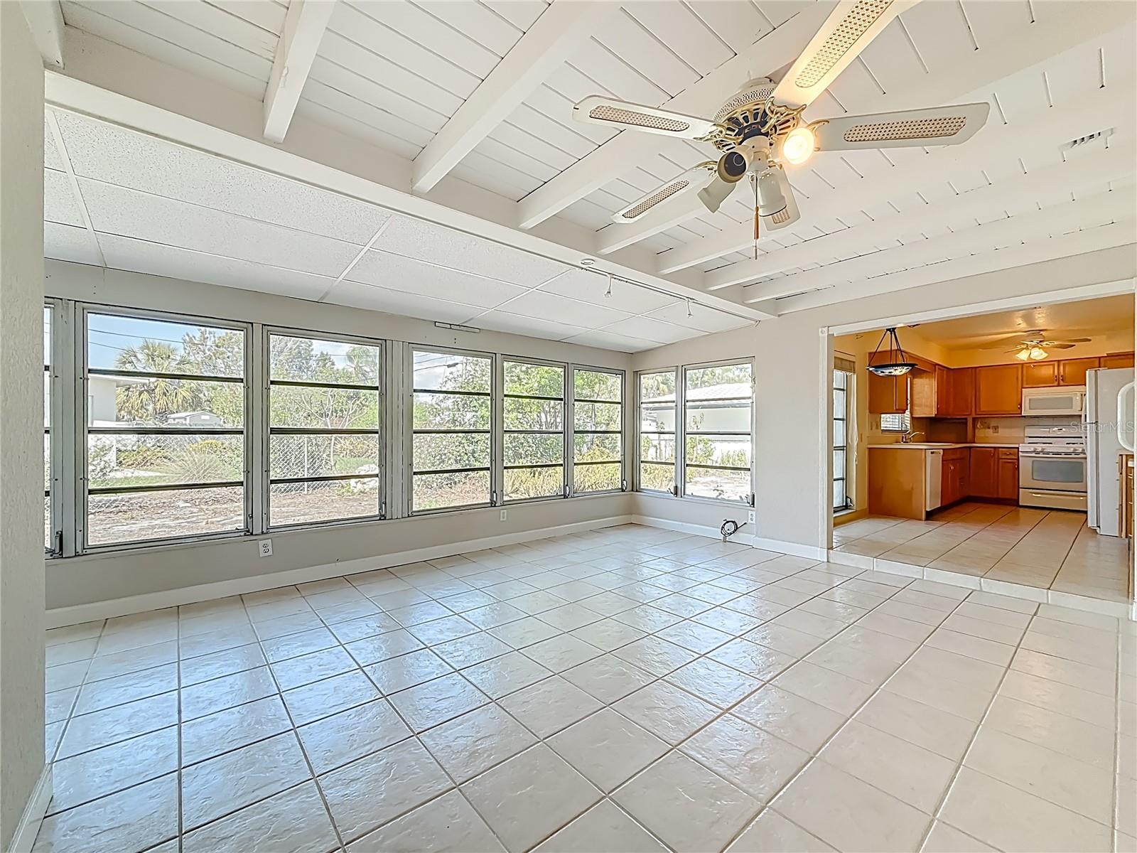 Image 11 of 30 For 2028 Imperial Way