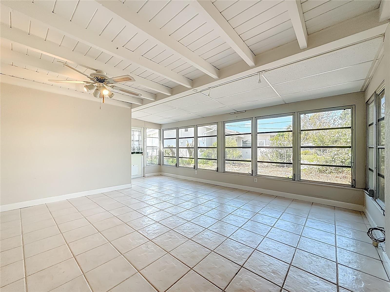 Image 13 of 30 For 2028 Imperial Way